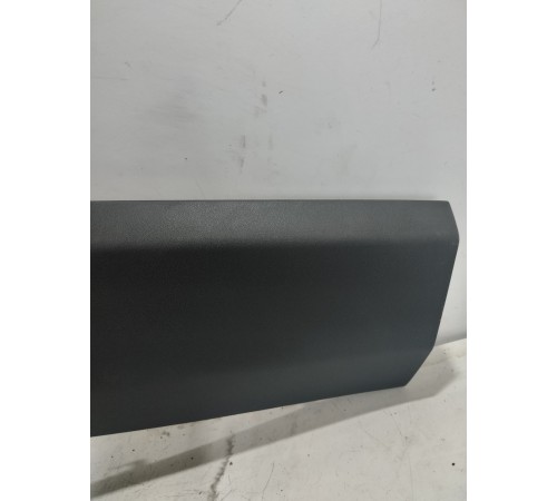 Накладка стойки левая нижняя