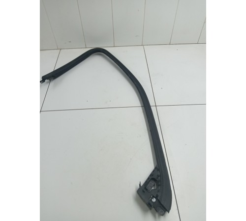 Накладка двери передняя левая