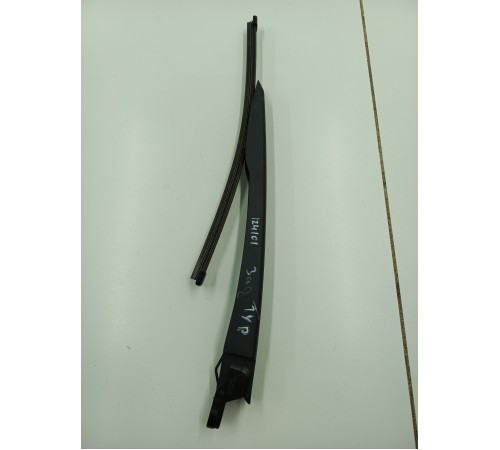 Поводок крышки багажника