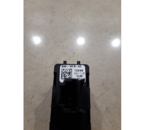 Кнопка отключения света при открытии двери