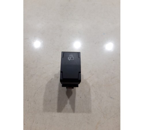 Кнопка отключения света при открытии двери