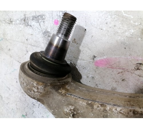 Прямой рычаг передней подвески правый