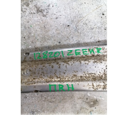 Прямой рычаг передней подвески правый