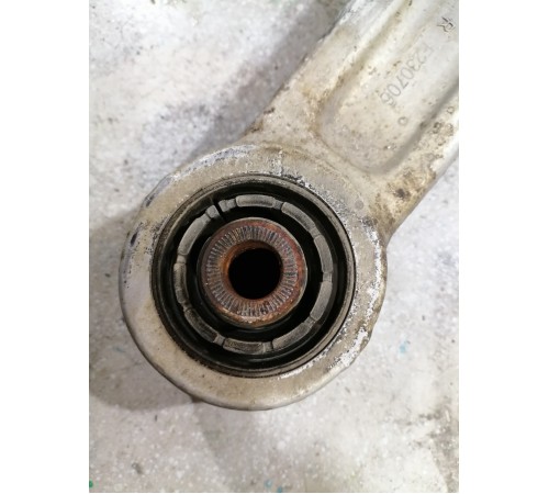 Прямой рычаг передней подвески правый