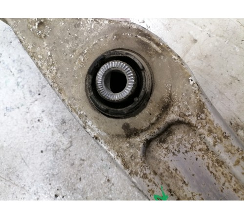 Прямой рычаг передней подвески правый