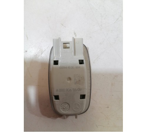 Плафон освещения салона