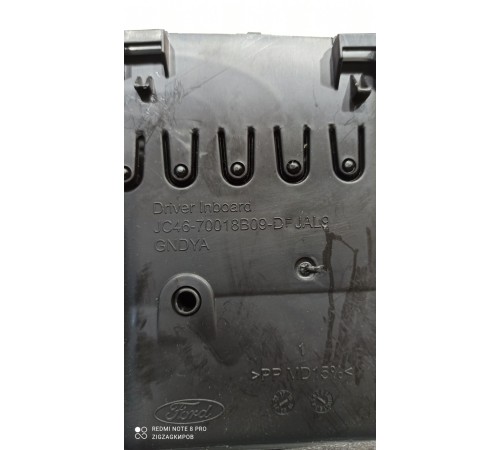 Воздушный дефлектор правый