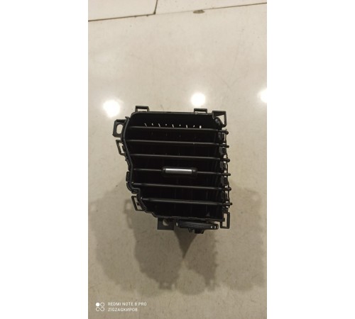 Воздушный дефлектор правый