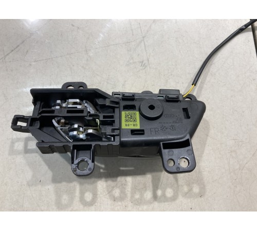 Ручка двери внутренняя(передняя правая)