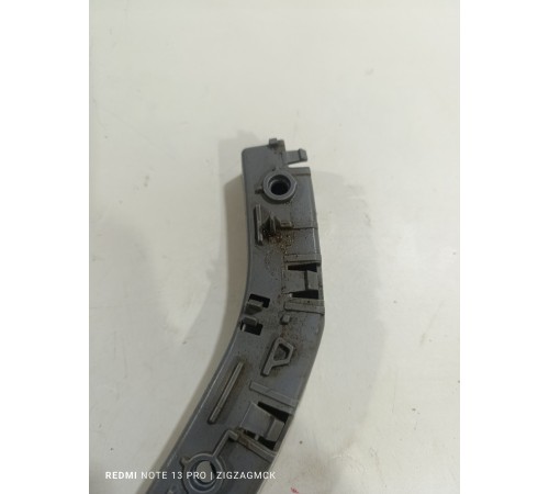 Кронштейн переднего бампера левый