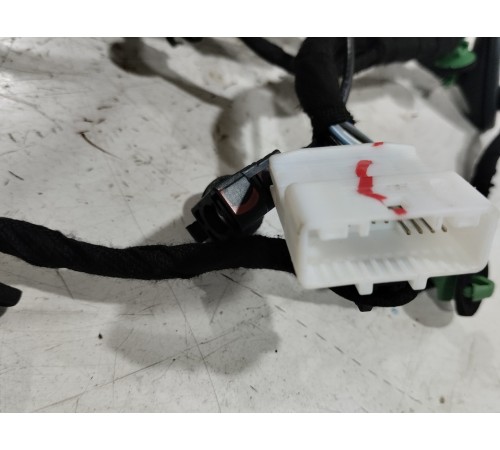 Электропроводка двери передняя правая