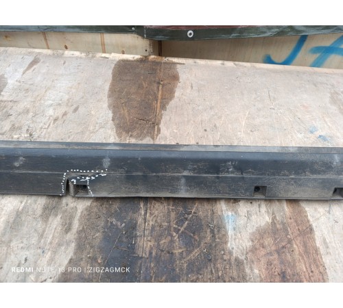 Накладка порога левая наружная 