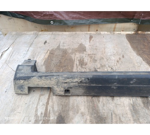 Накладка порога левая наружная 