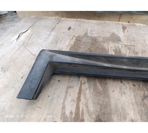 Накладка порога левая наружная 