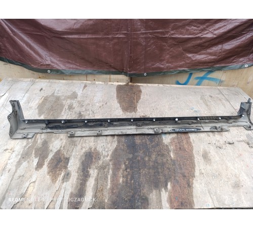 Накладка порога левая наружная 