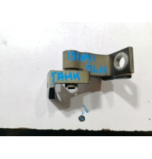 Петля двери передняя левая нижняя