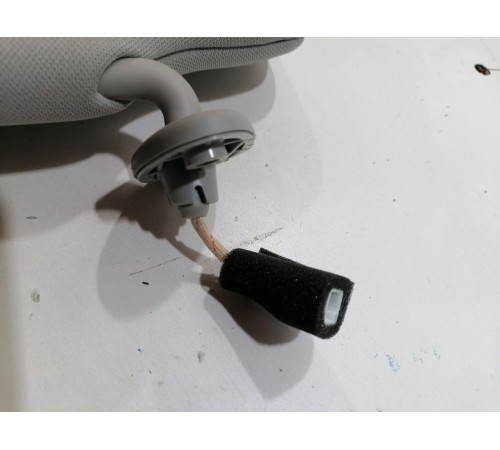 Козырек солнцезащитный правый