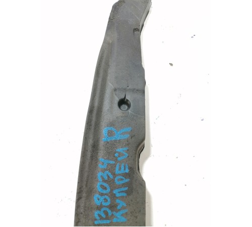 Уплотнитель крыла передний правый