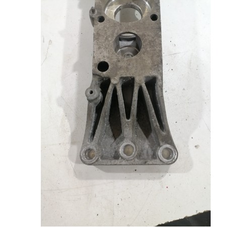 Кронштейн опора АКПП