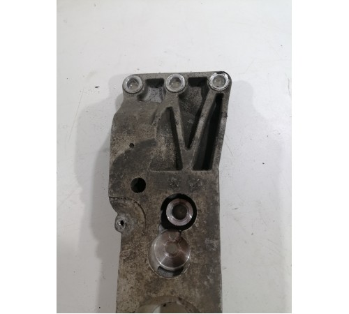 Кронштейн опора АКПП