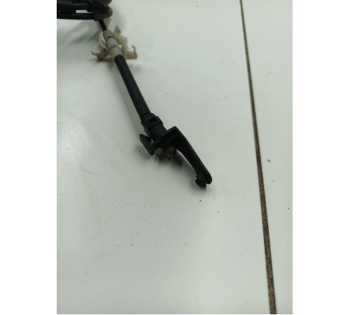 Ручка открывания капота