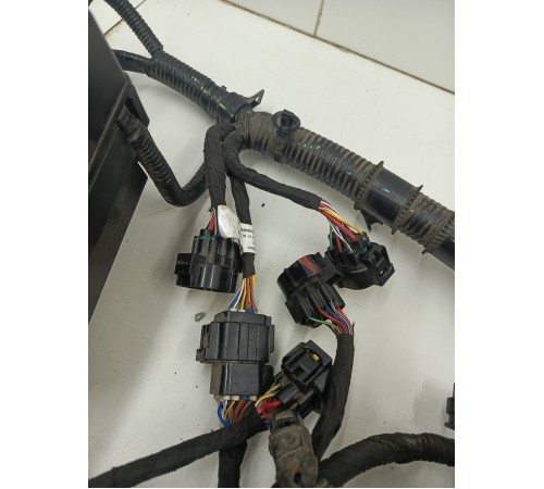 Электропроводка подкапотная с монтажным блоком