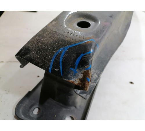 Усилитель заднего бампера