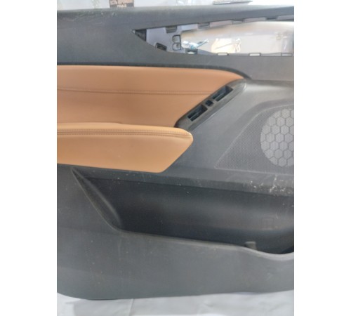 Обшивка двери передняя левая