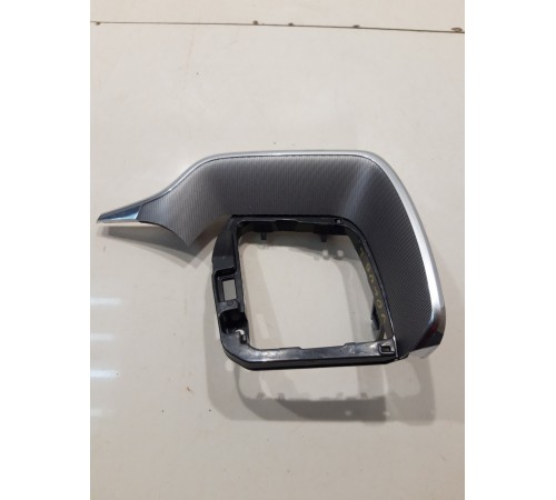 Кронштейн воздушного дефлектора (левый)