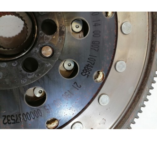 Маховик двигателя