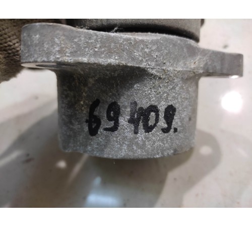 Ролик-натяжитель