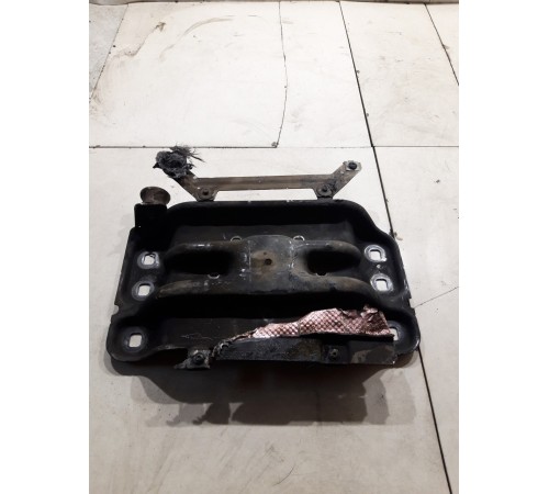 Кронштейн(траверса) АКПП