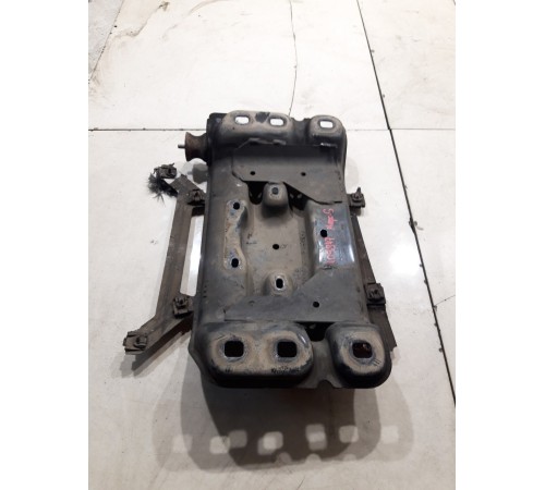 Кронштейн(траверса) АКПП