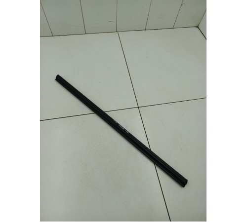 Уплотнитель стекла передний левый внутренний