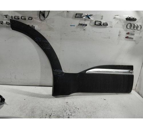 Накладка двери задняя правая нижняя