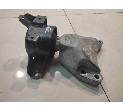 Опора двигателя (правая)