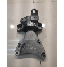 Опора двигателя (правая)