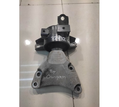 Опора двигателя (правая)