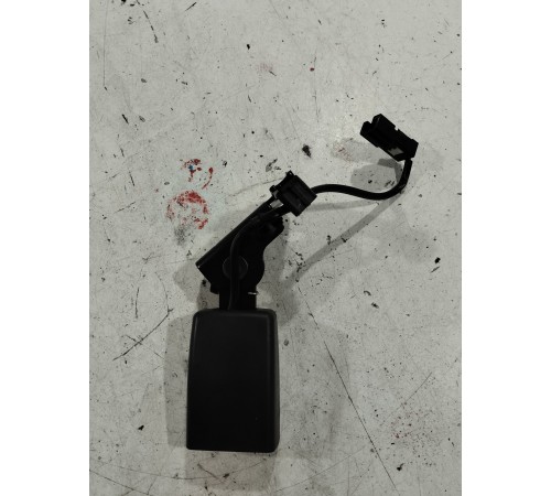 Ответная часть ремня безопасности задняя левая