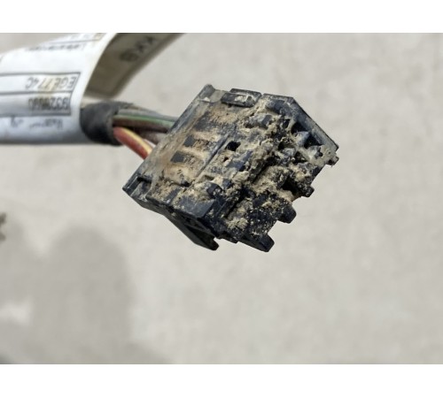 Электропроводка замка крышки багажника