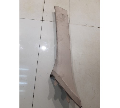 Обшивка стойки (передняя, левая)