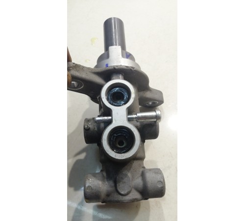 Главный тормозной цилиндр