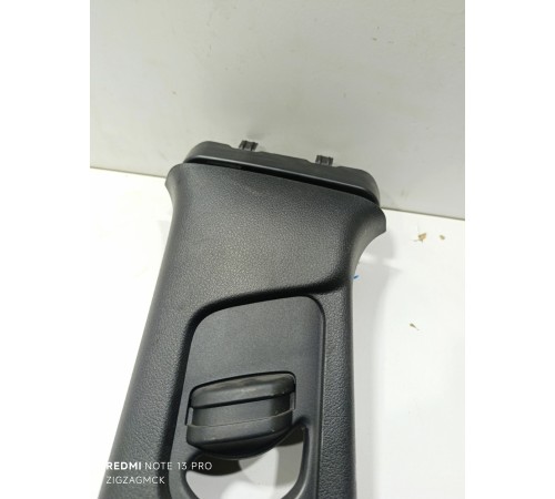 Обшивка центральной стойки левая верхняя