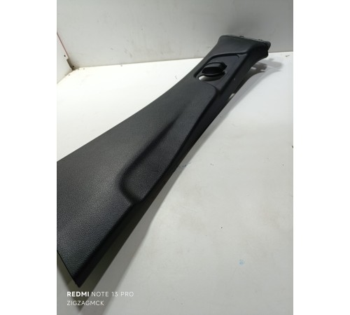 Обшивка центральной стойки левая верхняя