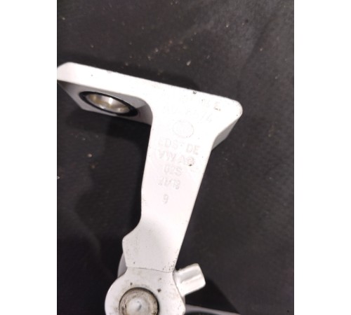 Петля двери(задняя правая нижняя)