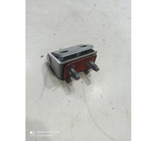 Петля крышки багажника(правая)