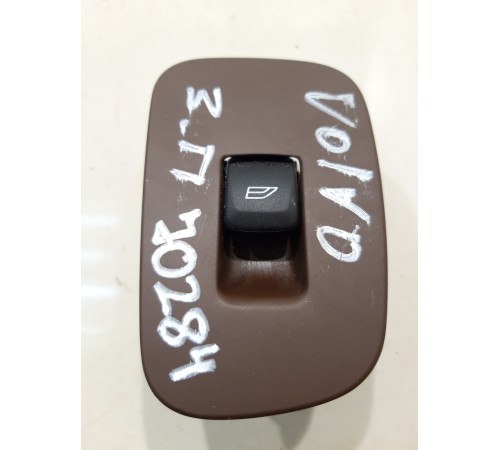 Кнопка стеклоподъемника (задняя, правая)