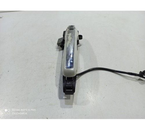 Ручка двери (передняя левая внешняя)