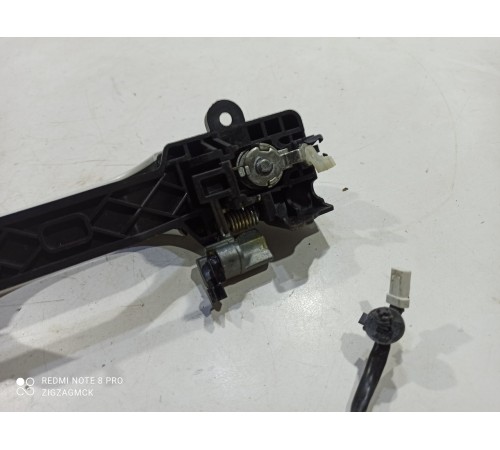 Ручка двери (передняя левая внешняя)