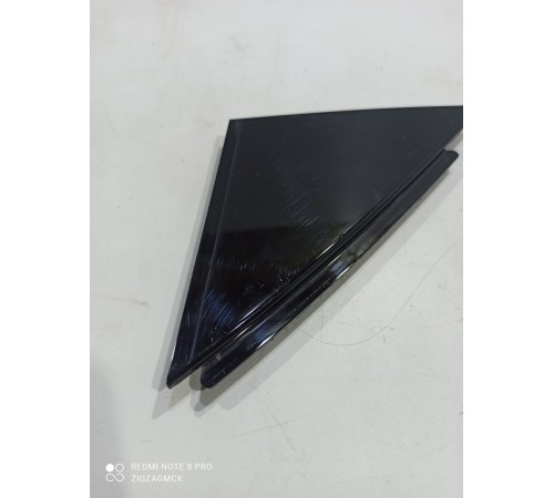 Уголок двери (передний правый)